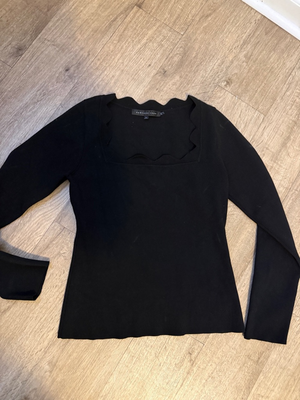 Endless Rose Black Long-Sleeve Scallop Square-Neck Top